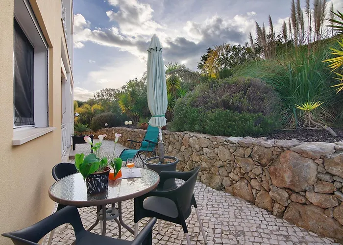 Flat With Pool, Old Town * Albufeira