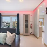 Flat With Pool, Old Town * البوفيرا