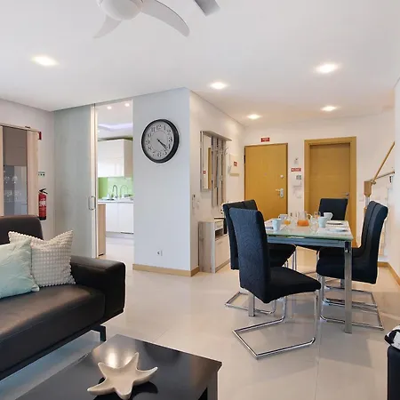 Flat With Pool, Old Town 아파트