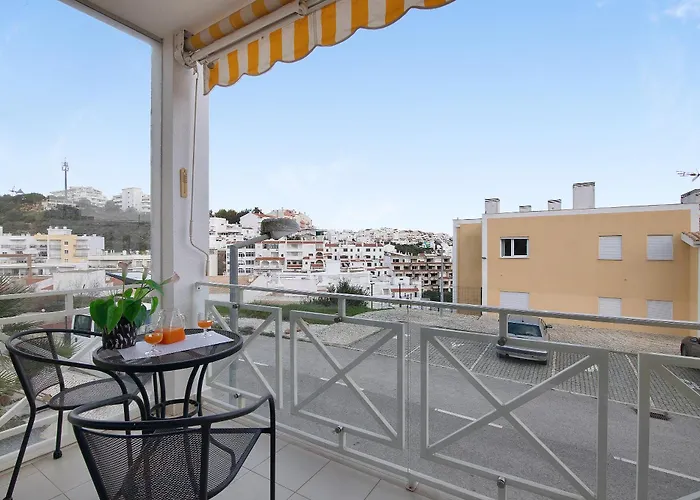 Flat With Pool, Old Town 아파트 알부페이라