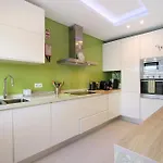 Flat With Pool, Old Town *